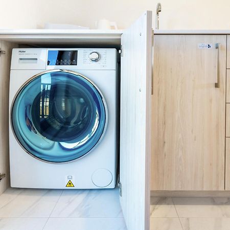 כרייסטצ'רץ' City Living: Upper Studio Haven On Wilmer מראה חיצוני תמונה