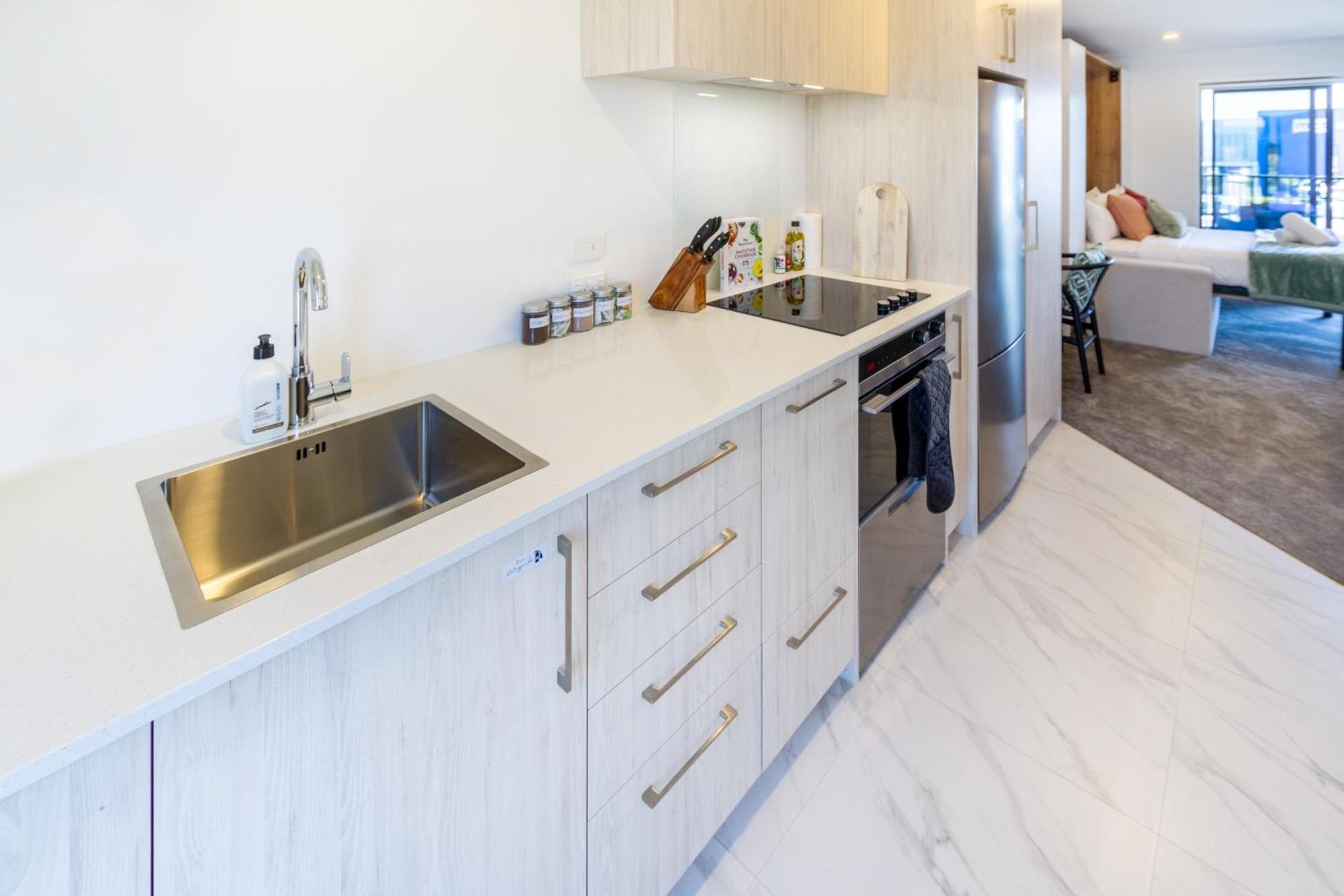 כרייסטצ'רץ' City Living: Upper Studio Haven On Wilmer מראה חיצוני תמונה