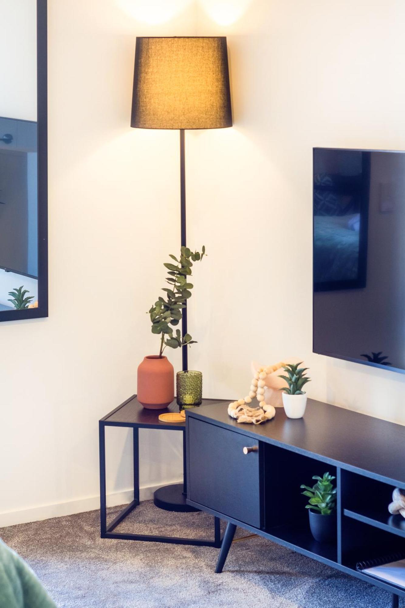 כרייסטצ'רץ' City Living: Upper Studio Haven On Wilmer מראה חיצוני תמונה